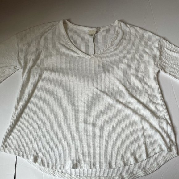 Short Sleeve Textured Tee - Picture 1 of 2